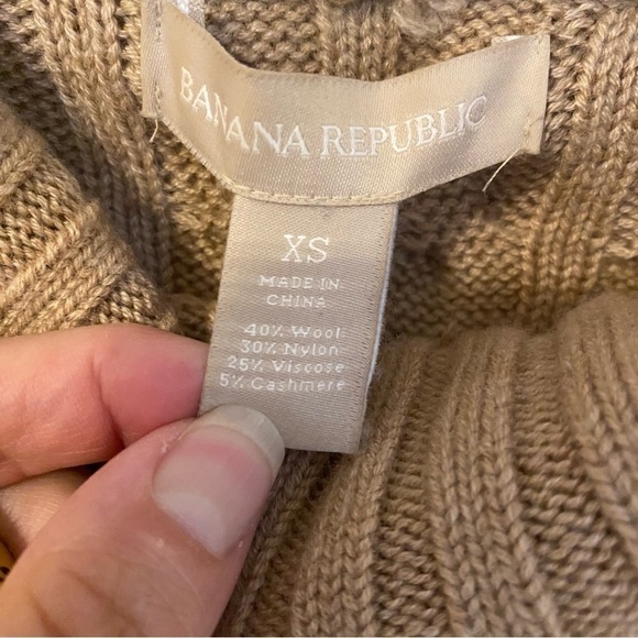 Banana Republic Sweater Wool Cashmere Cable Knit Camel Cowl Neck Soft Size XS - Picture 4 of 7